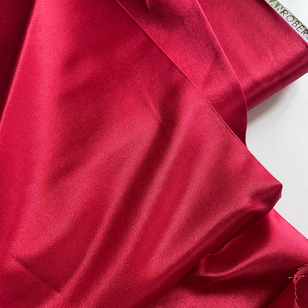 Robert Kaufman Radiance Silk / Cotton - Crimson