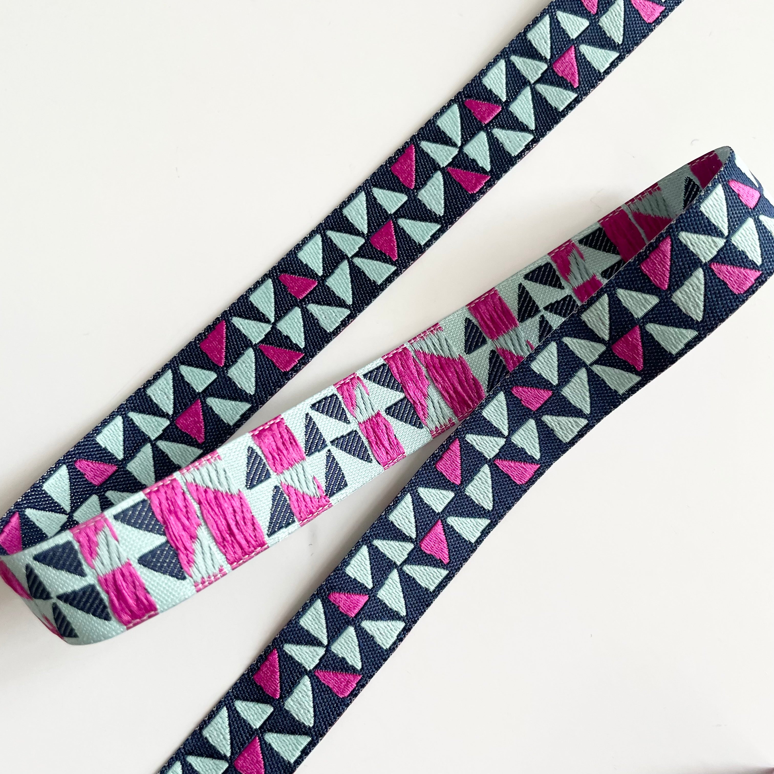 Amy Butler Ribbon : Powerpoint - Aqua / Magenta
