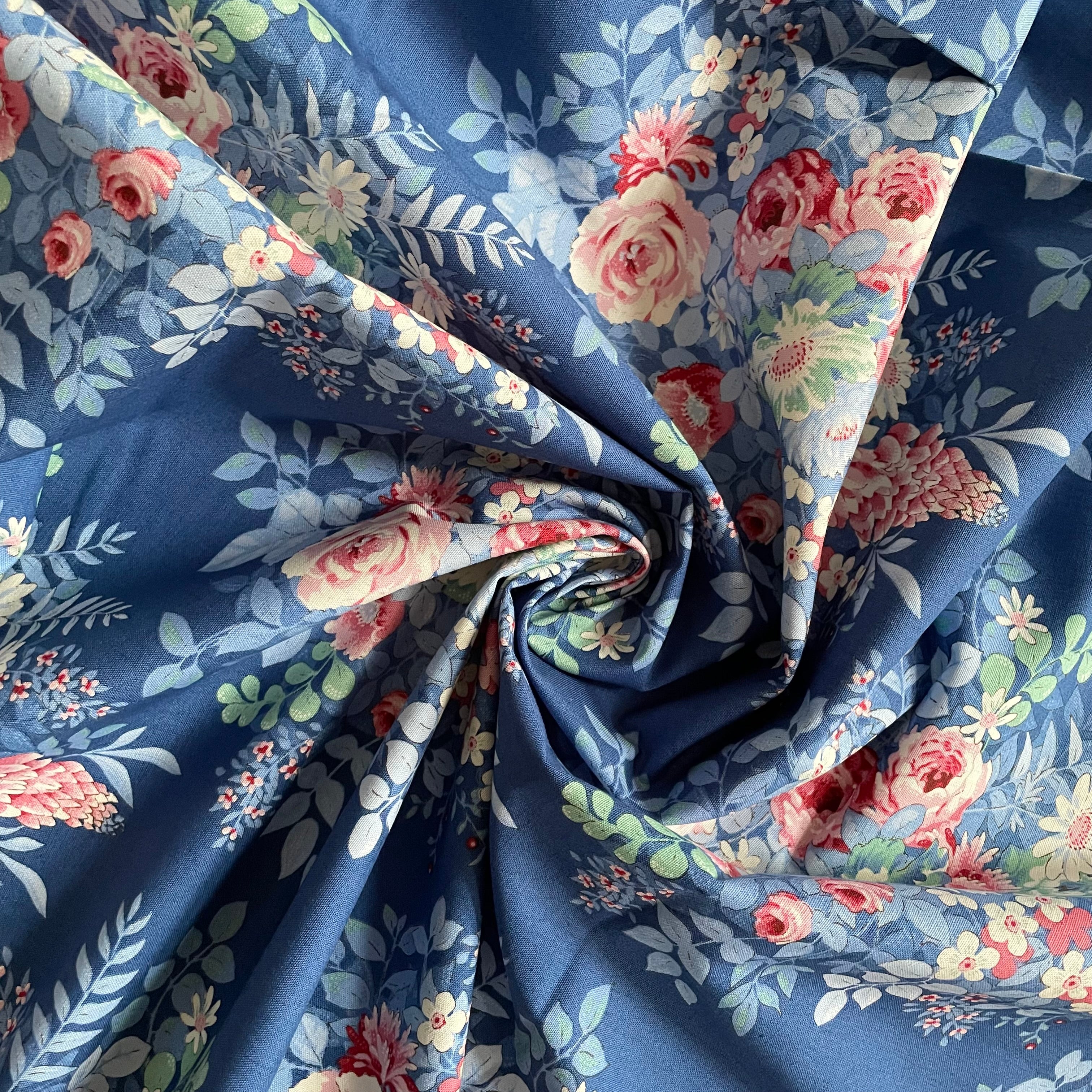 Tilda Fabrics : Something Blue - Whimsyflower Night