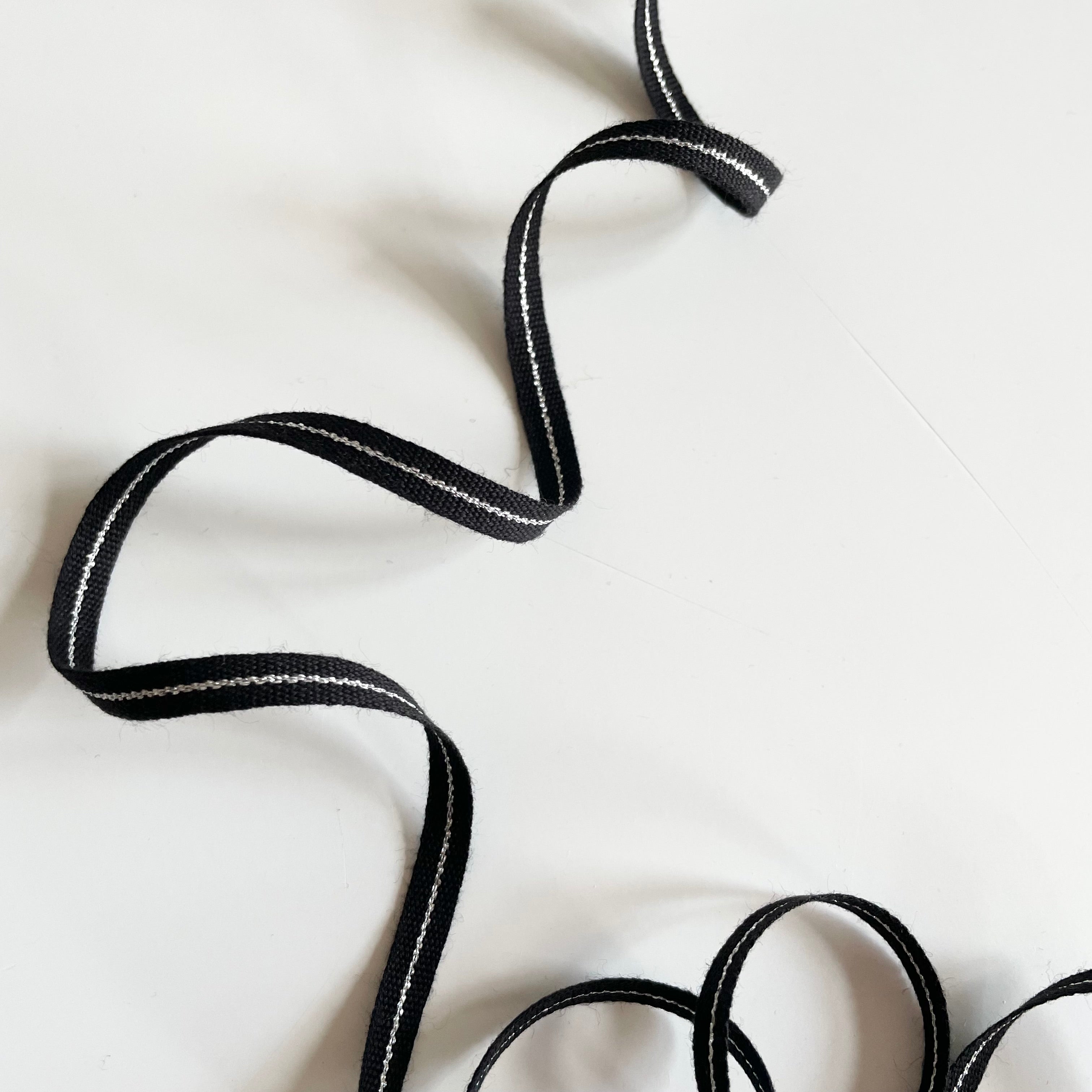 Studio Carta : Narrow Tight Weave Metallic Line Cotton Ribbon - Black / Silver