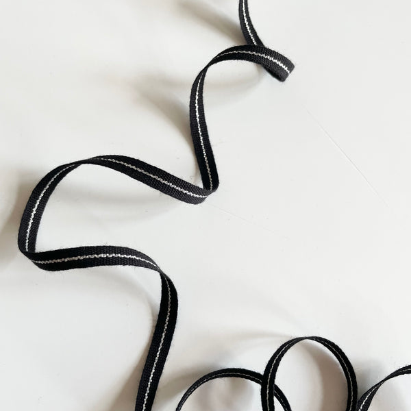 Studio Carta : Narrow Tight Weave Metallic Line Cotton Ribbon - Black / Silver