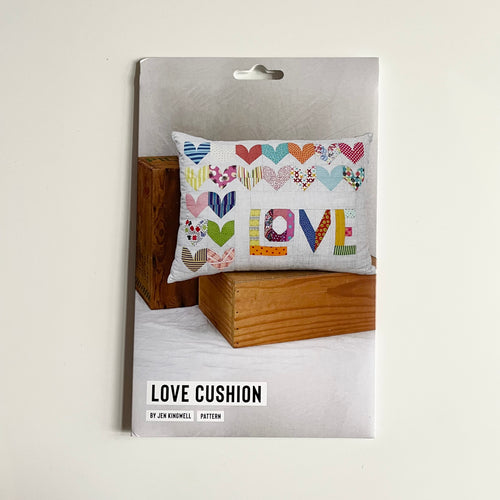 Jen Kingwell : Love Cushion