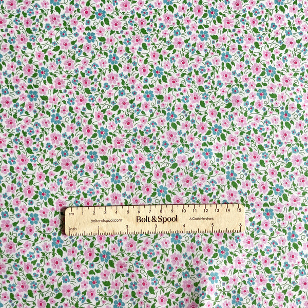 Felicity Fabrics : Wild & Free - Ditsy Floral quilting cotton