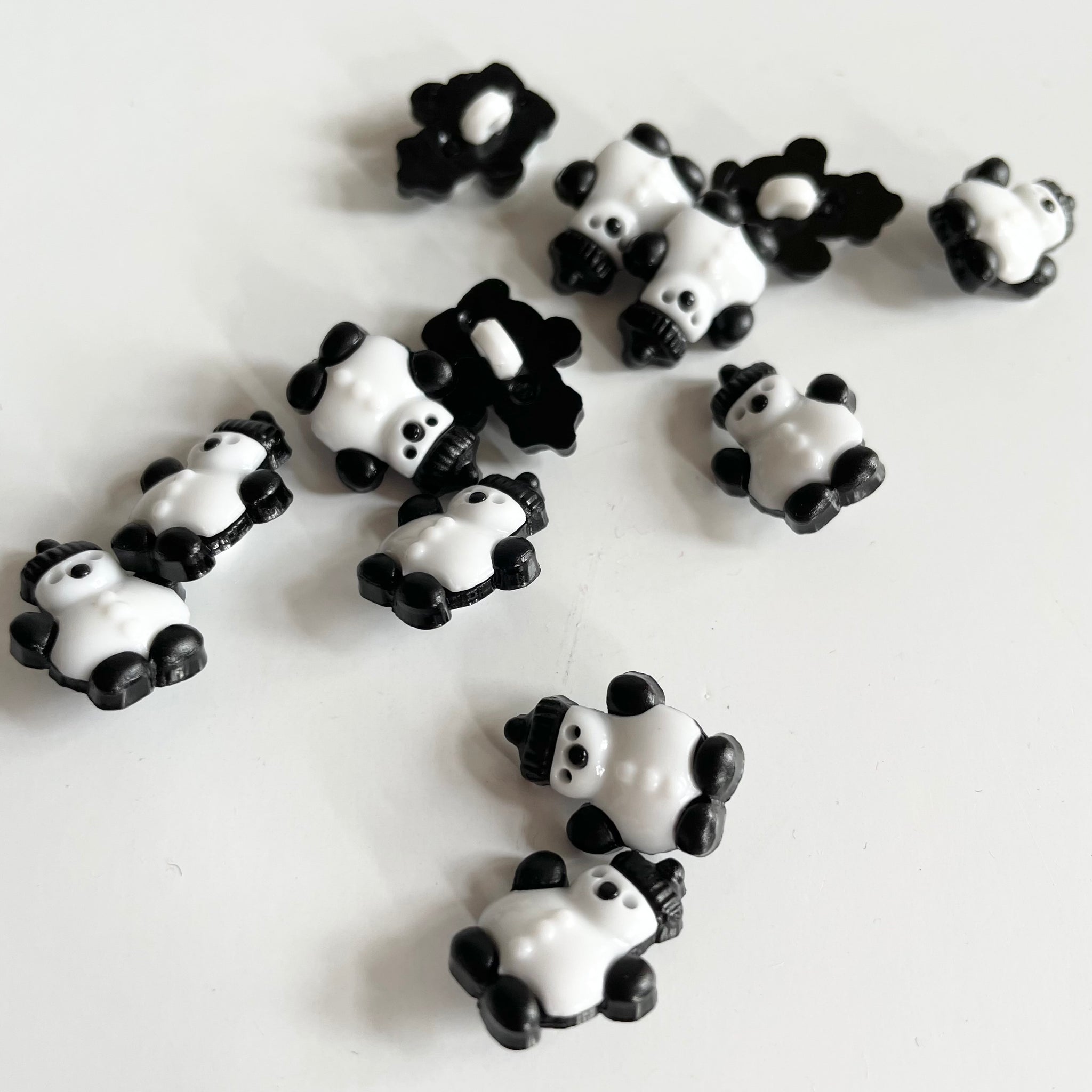 Snowman Plastic Shank Button