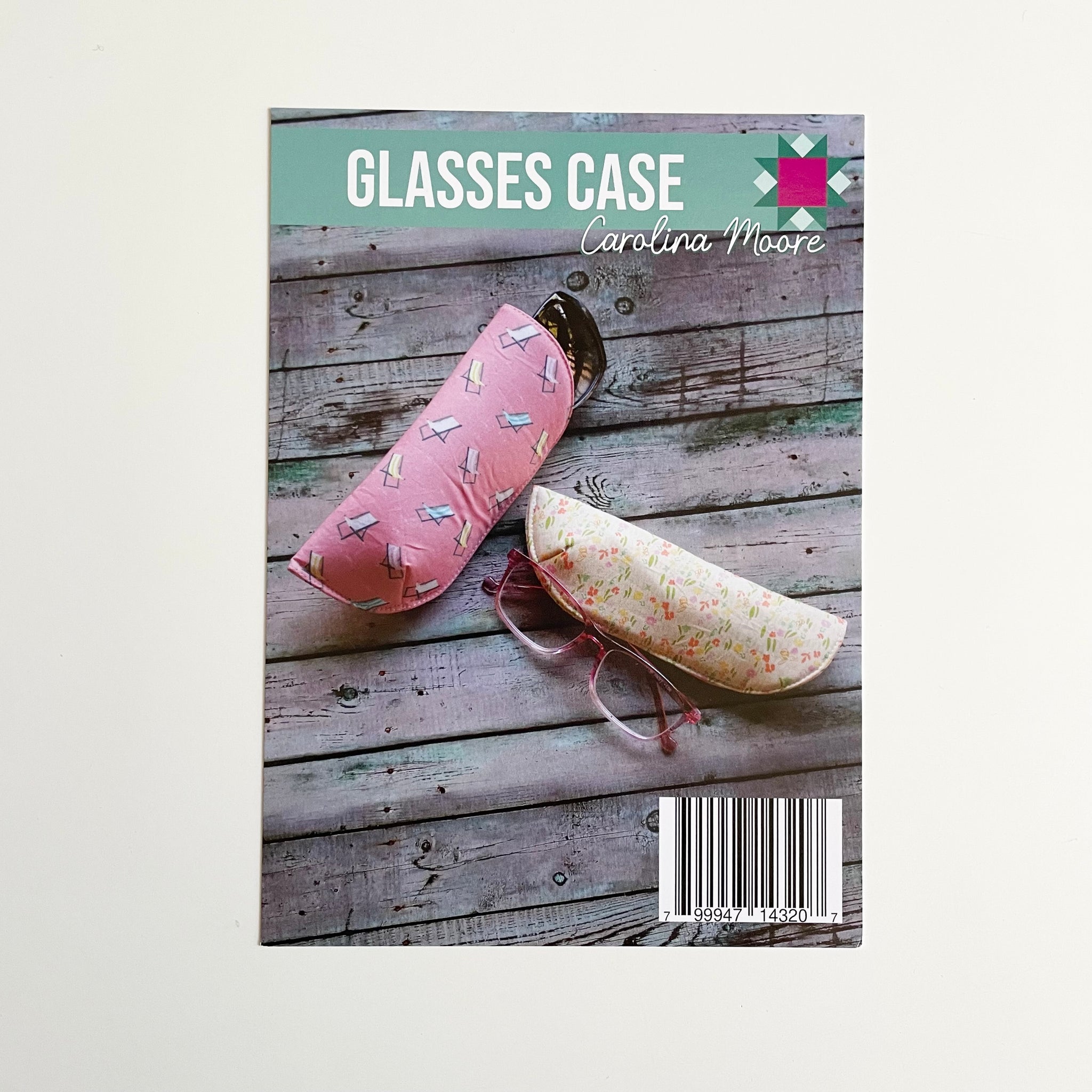 Carolina Moore : Glasses Case Pattern