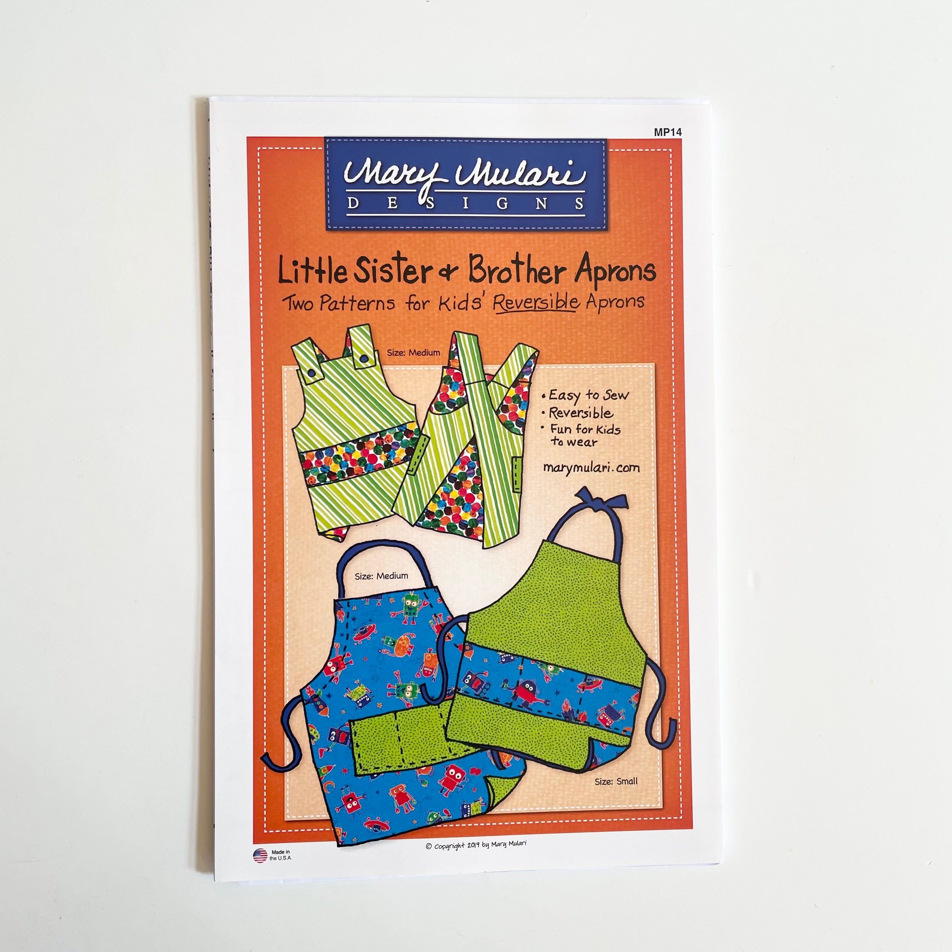 Mary Mulari : Little Sister and Brother Aprons