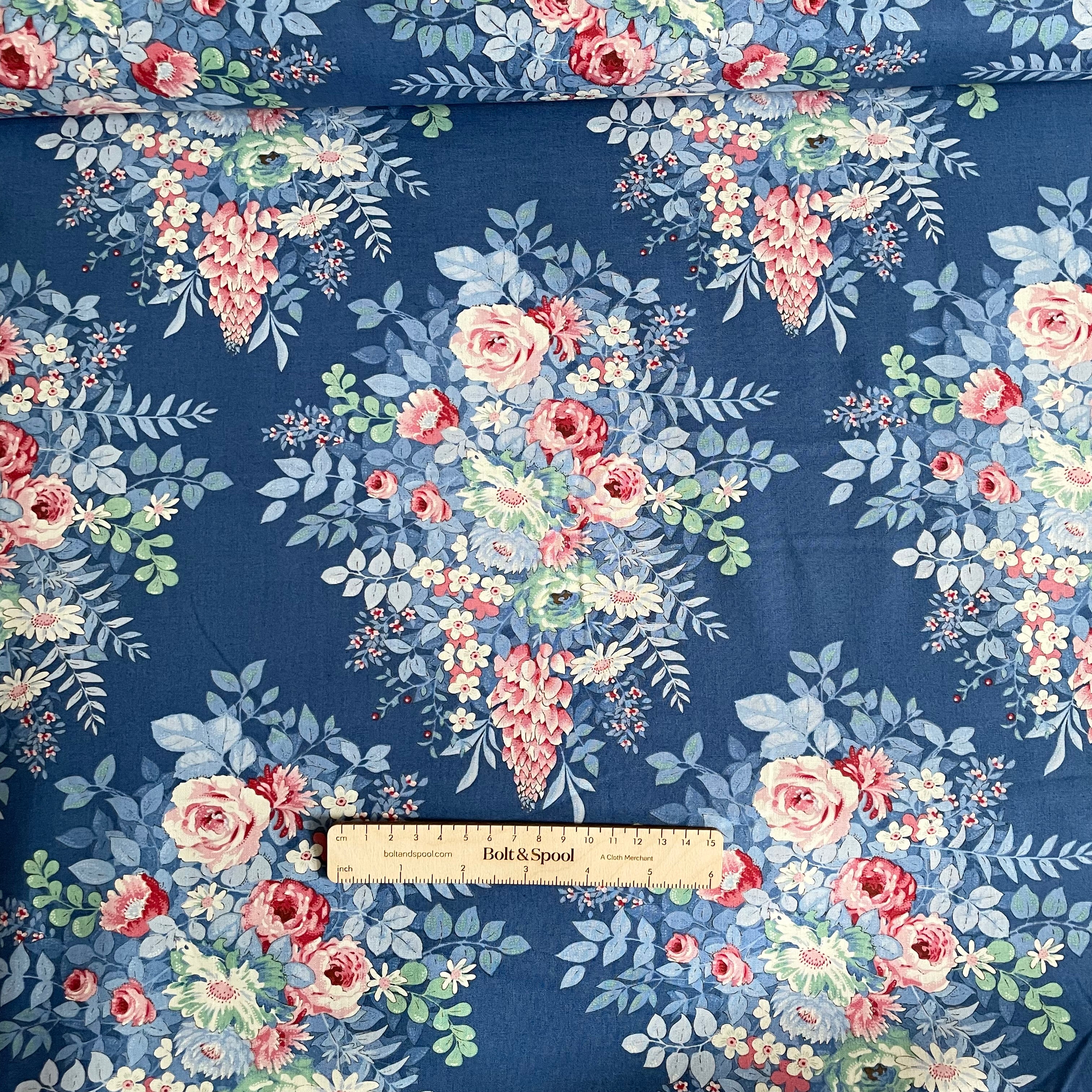 Tilda Fabrics : Something Blue - Whimsyflower Night