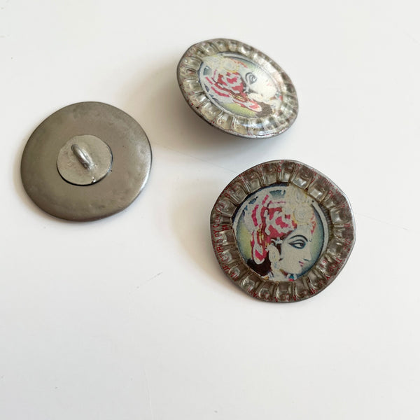 Recycled Bottle Cap Crown Button - Woman and Man