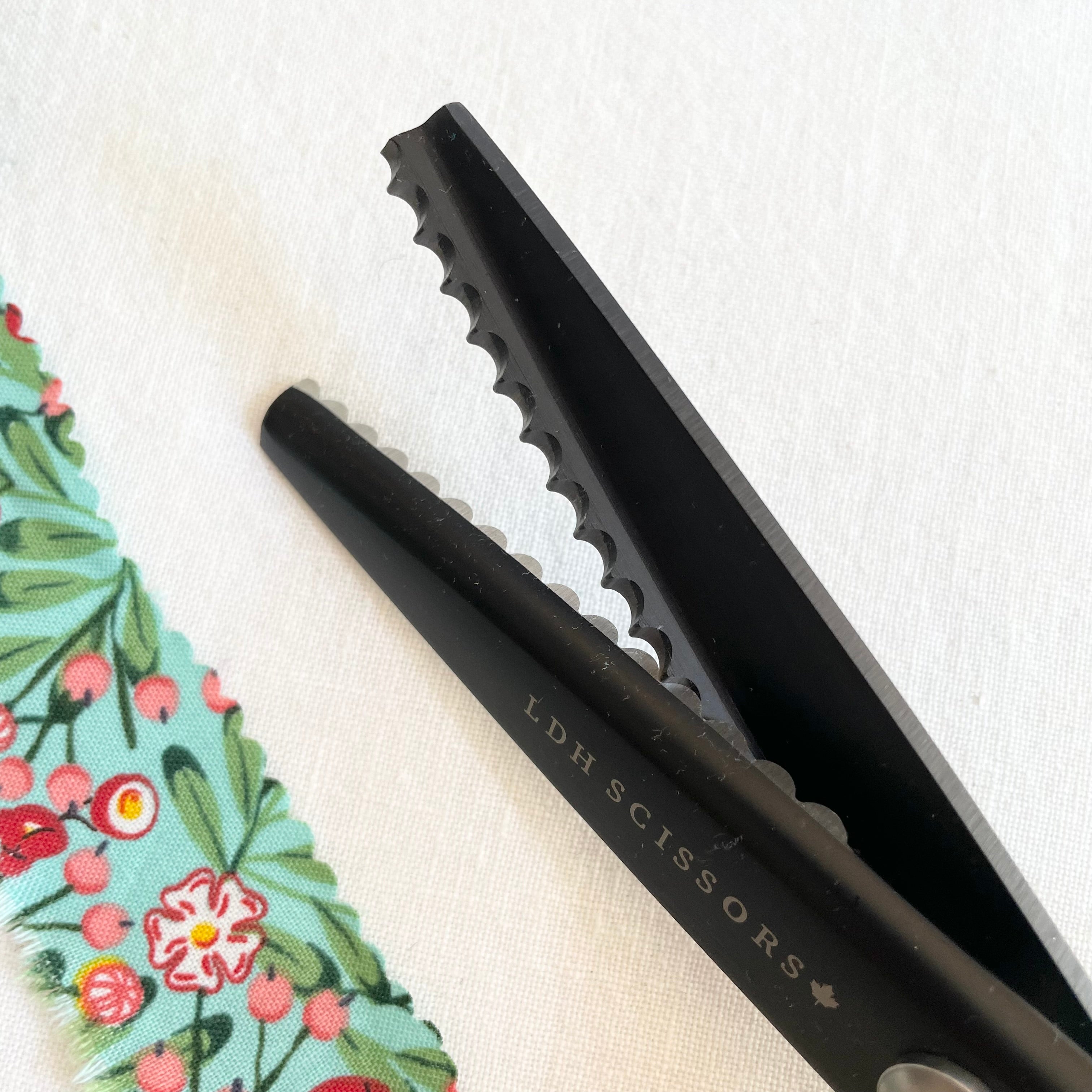 LDH Scalloped Pinking Shears