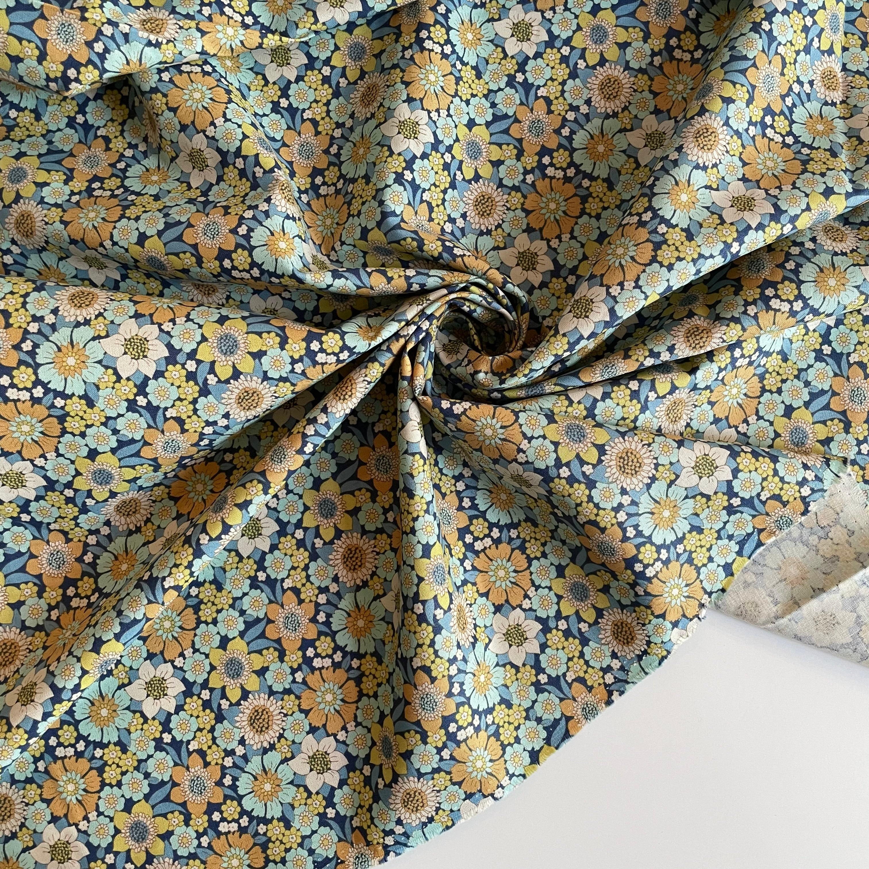 Tilda Fabrics : Wallflower - Lauren Blue