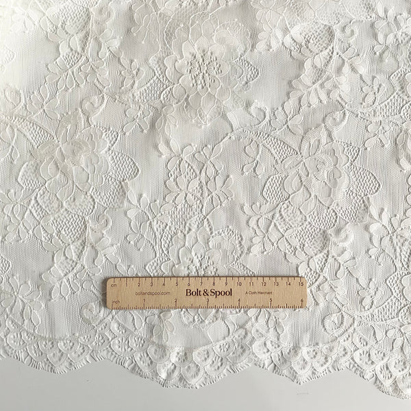 Nylon Chantilly Lace - Rosettes Ivory