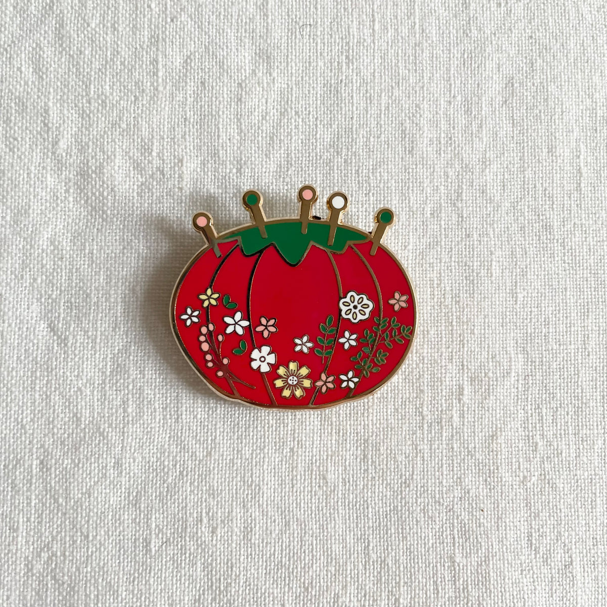 Flamingo Toes Magnetic Needle Minder - Vintage Tomato Pin Cushion