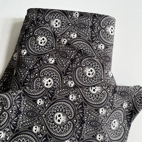 Cloud9 Organic Cotton : Gothic Whimsy - Gothic Paisley
