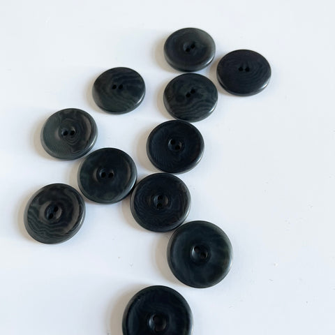 Corozo Saucer Button - Black