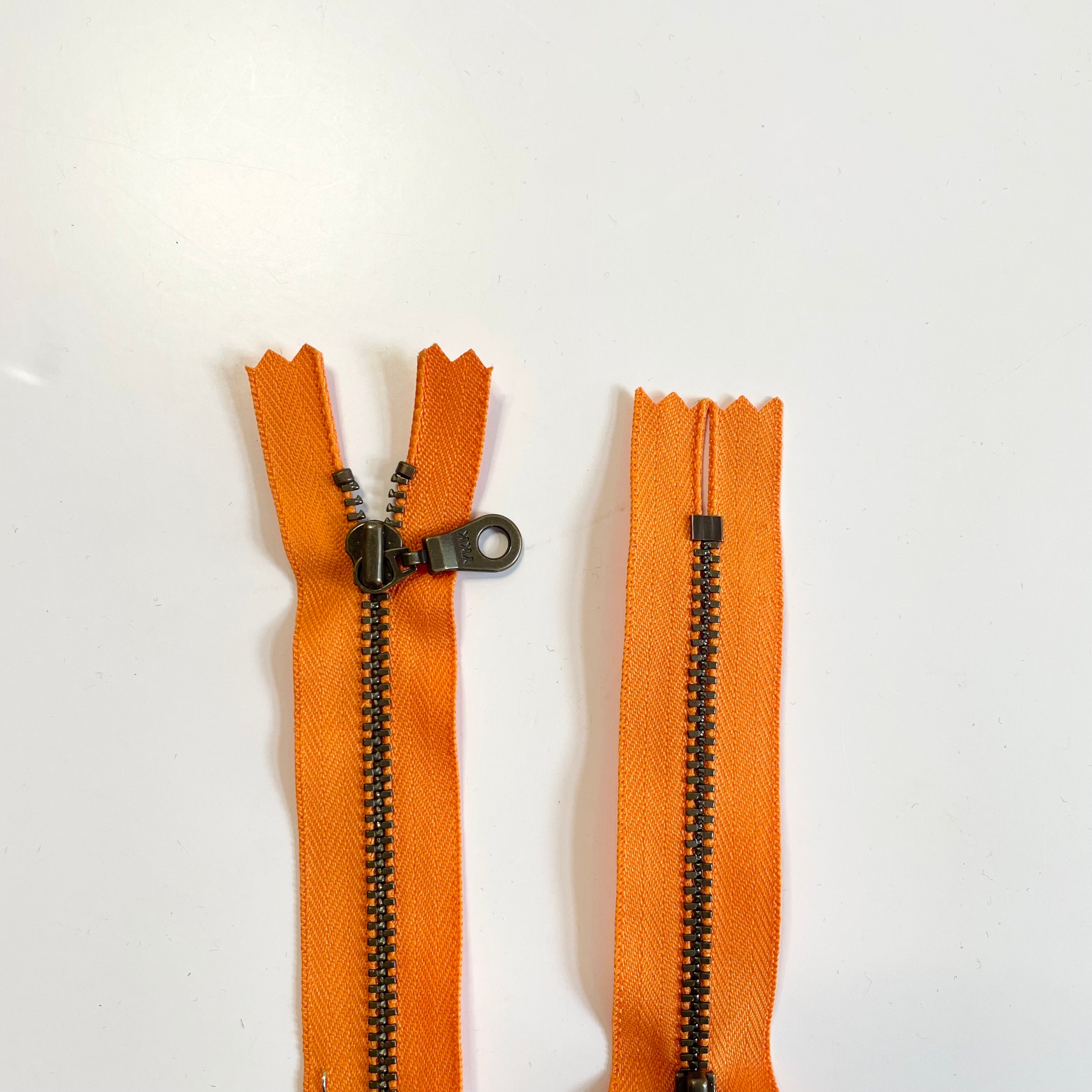 YKK Metal Donut-Pull Zipper - 4"