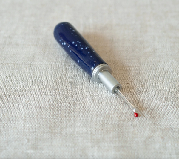 Armour Mercantile : Ceramic Handle Seam Ripper