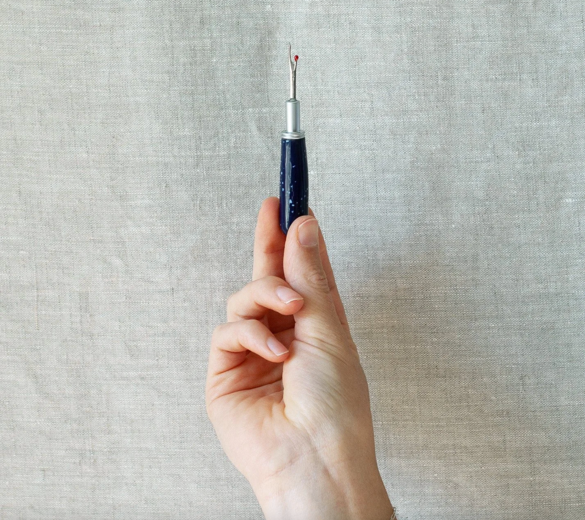 Armour Mercantile : Ceramic Handle Seam Ripper