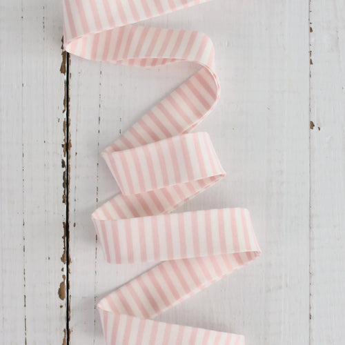 Double Fold Bias Binding : Delicate Pink Stripe