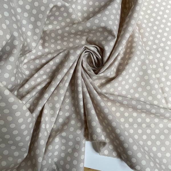 Tilda Fabrics : Medium Dots - Light Grey
