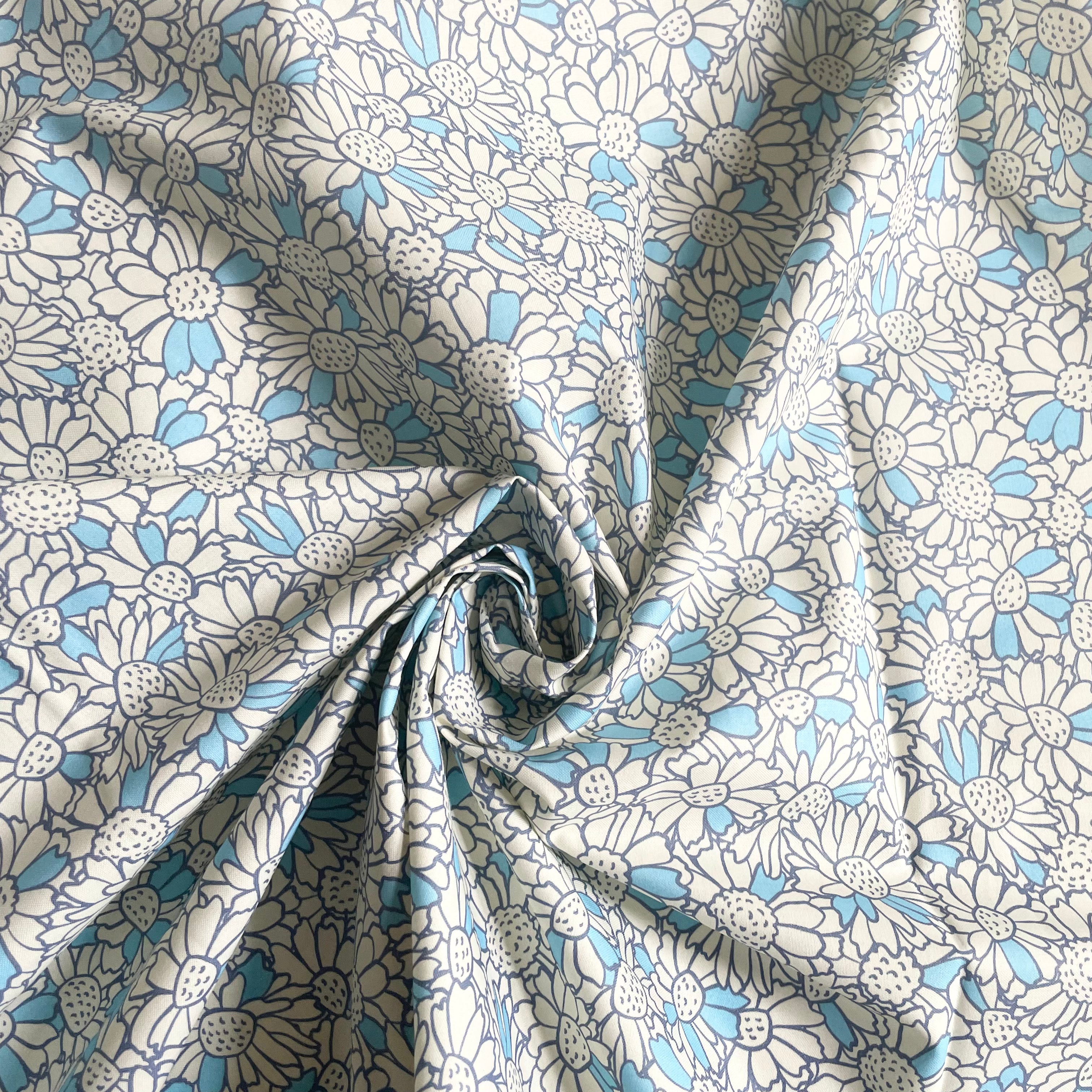 Paintbrush Studio : Pretty Petals - Blue