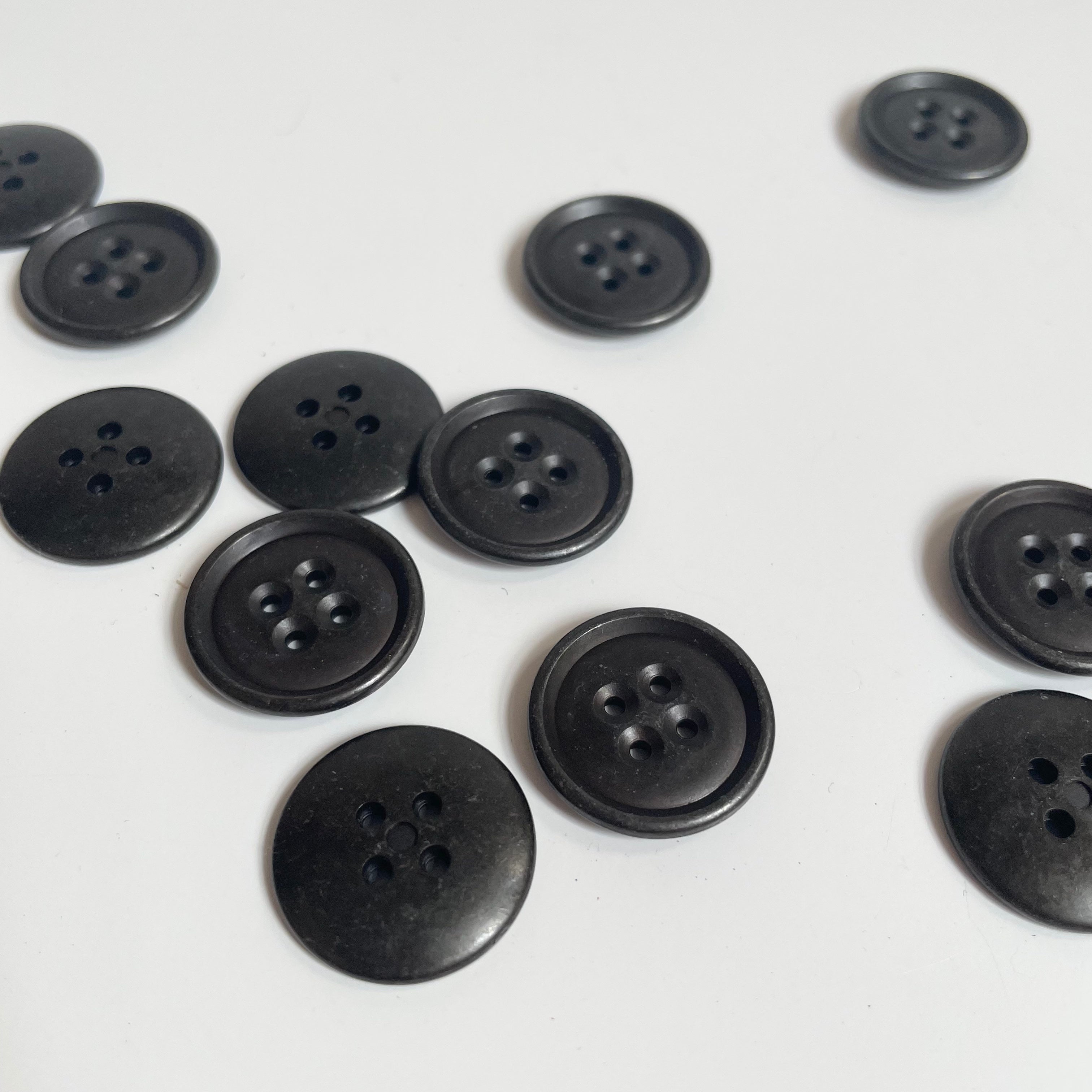 Merchant & Mills : Simple Metal Buttons