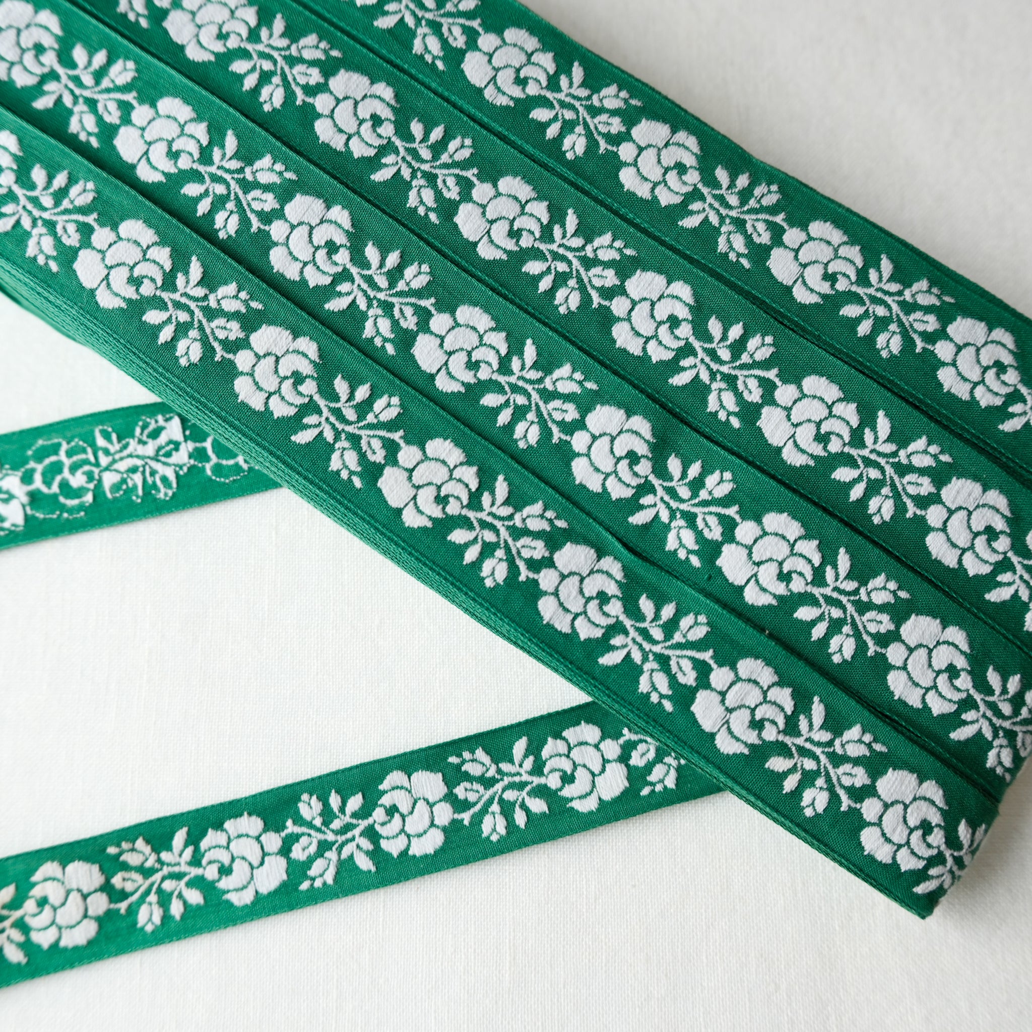 Vintage Ribbon - White and Green Floral Jacquard