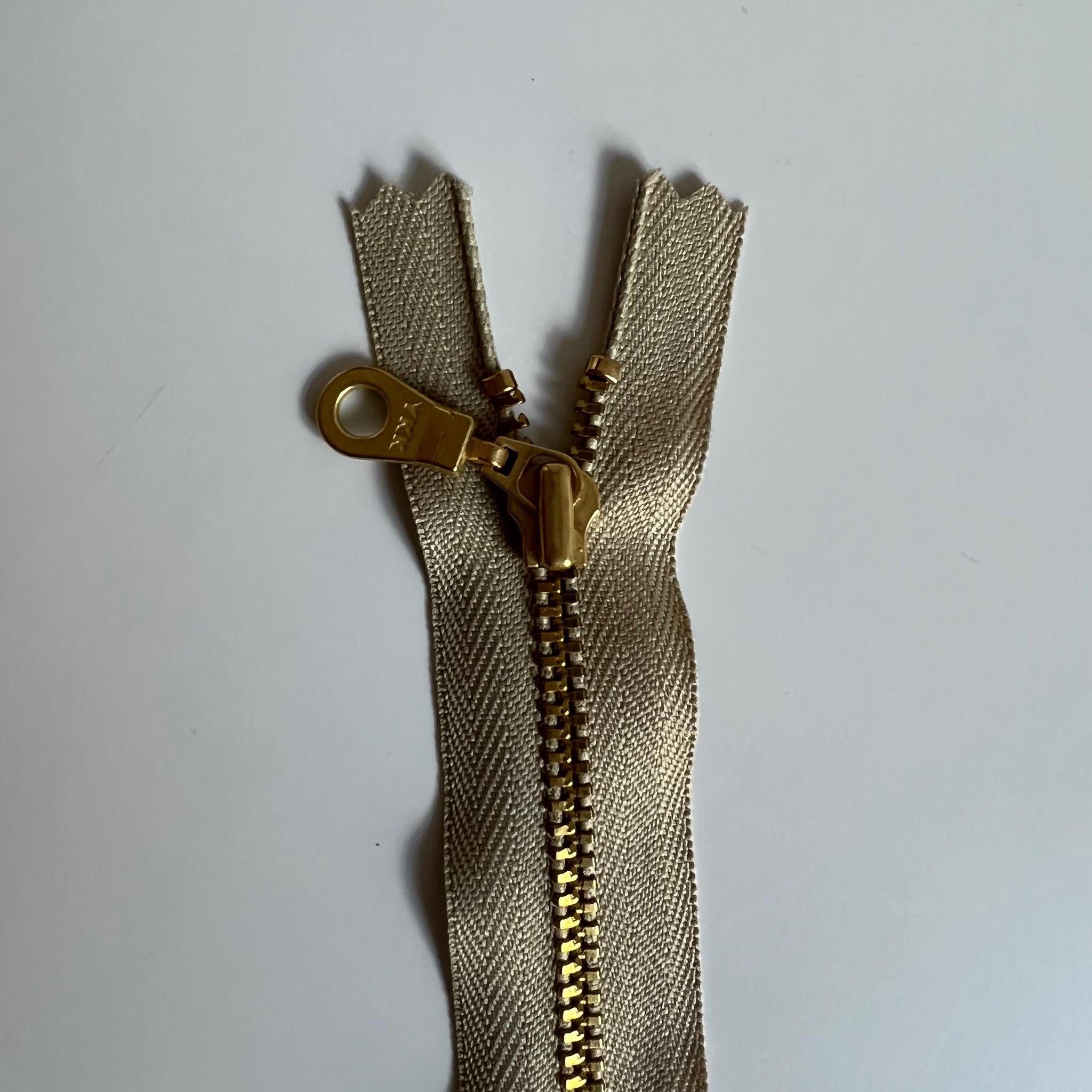 6" Antique Brass Donut-pull Zippers