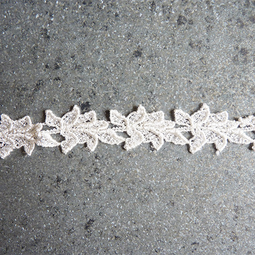 guipure lace floral trim