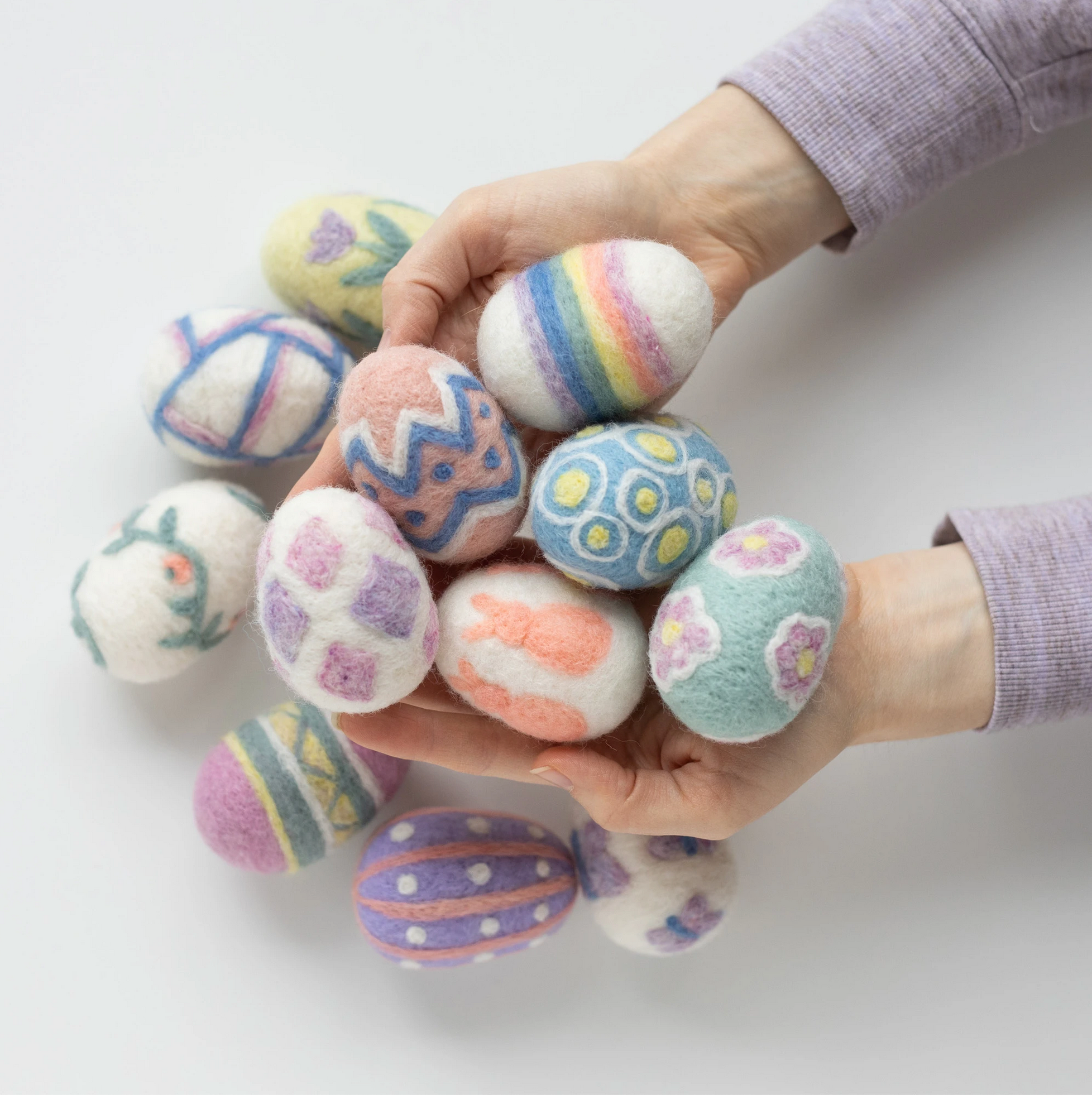 Felted Sky Needle Felting Kit : Easter Egg Party