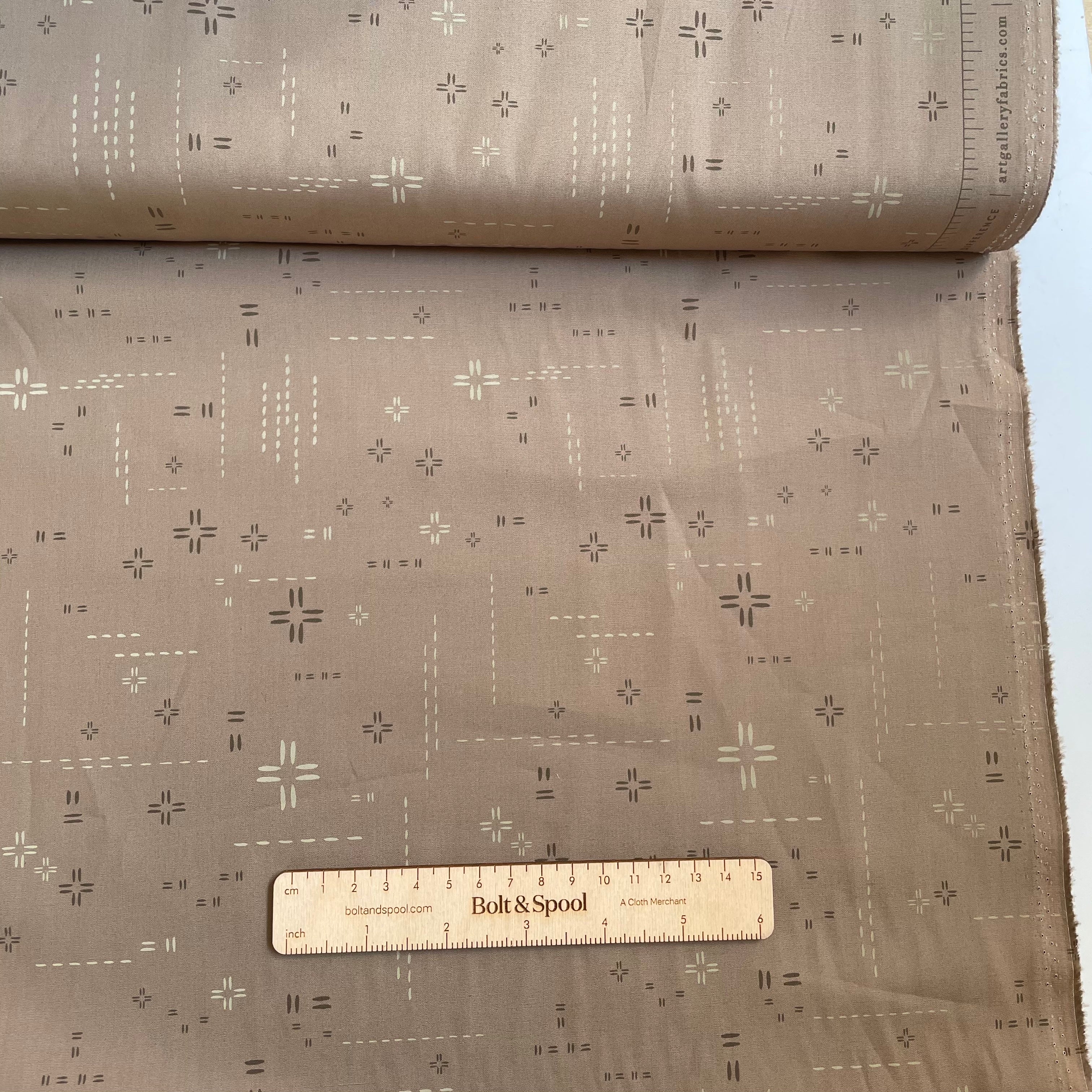 Art Gallery Fabrics : Decostitch - Timber Wolf