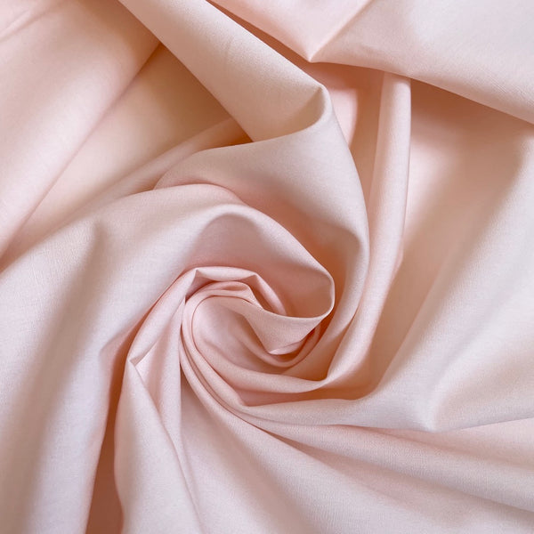 Art Gallery Fabrics : Pure Solids - Sweet Macademia pink quilting cotton