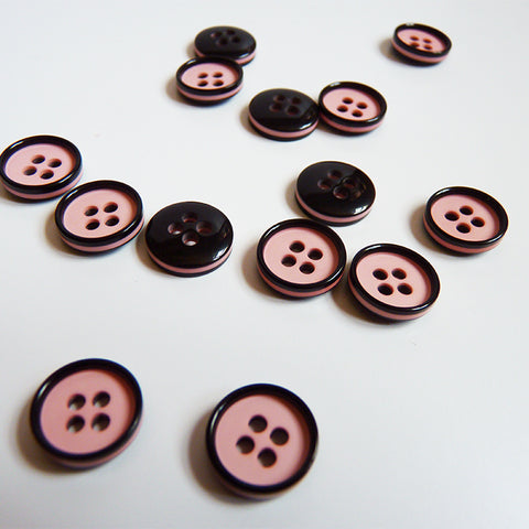 Plastic Black-Rimmed Button - Pink