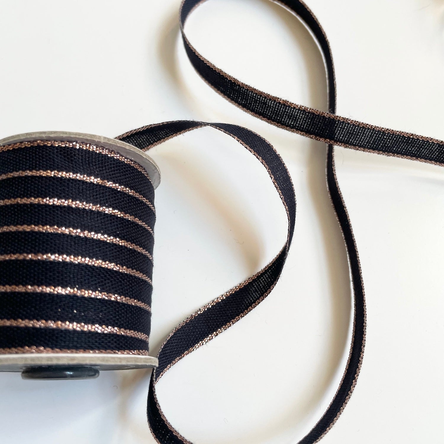 Studio Carta : Drittofilo Cotton Ribbon - Indigo / Rose Gold