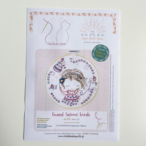 Un Chat Embroidery Kit : Salome Embroiders