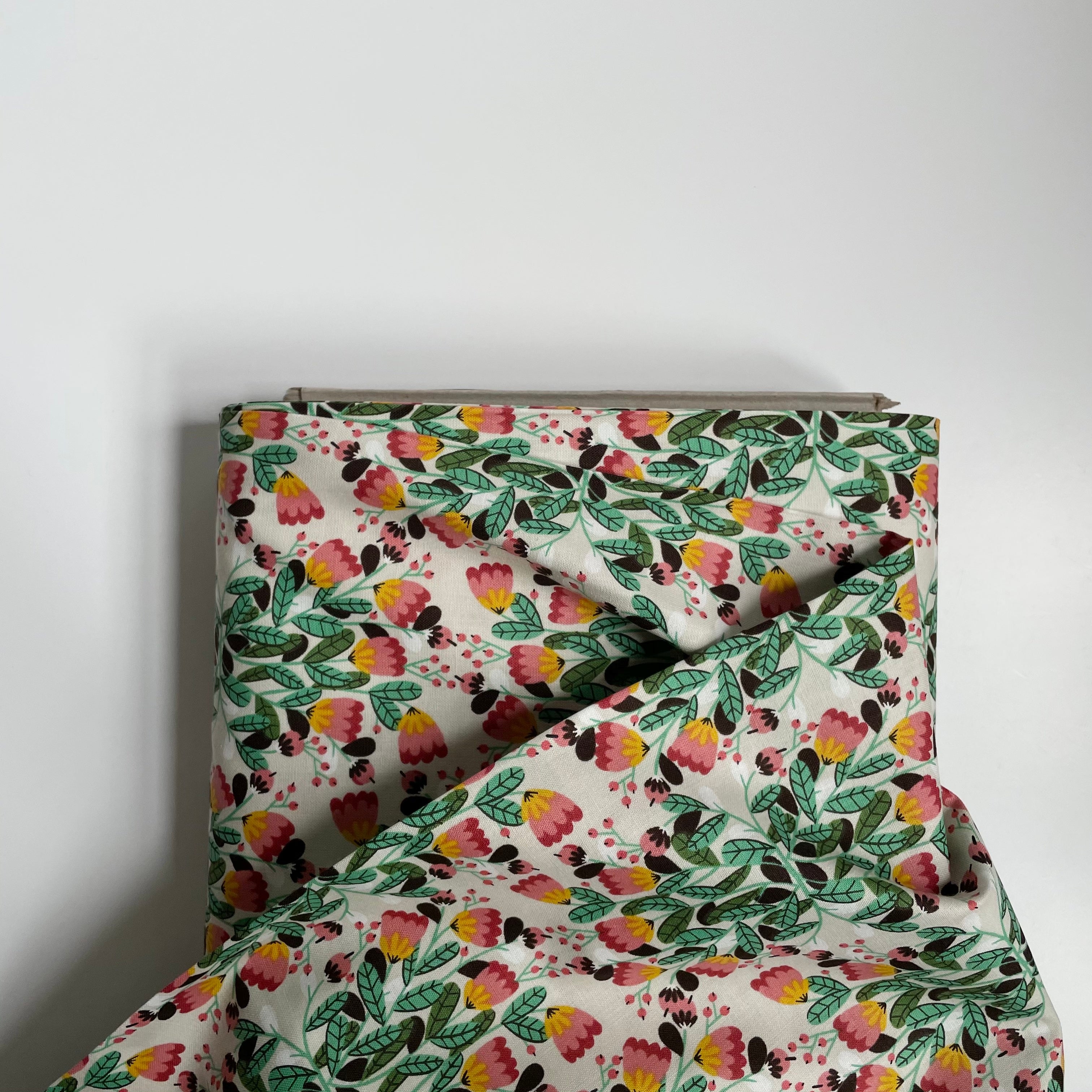 Cotton + Steel : Loli's Garden - Right as Rain Magnolia