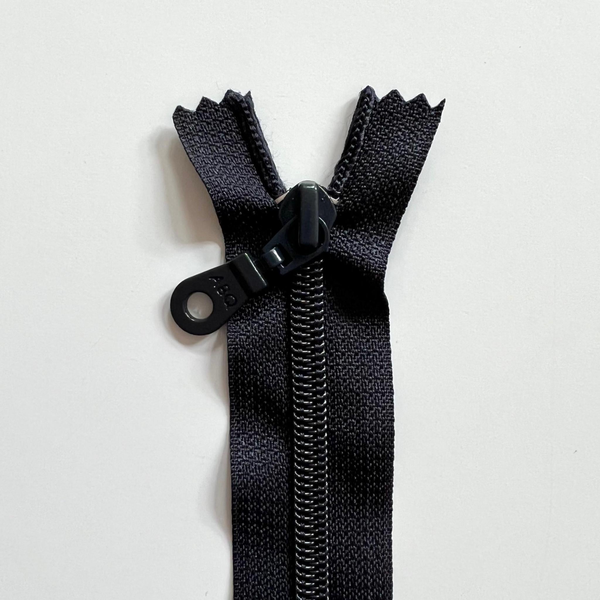 ABQ Nylon Coil Donut-Pull Zipper - 14"