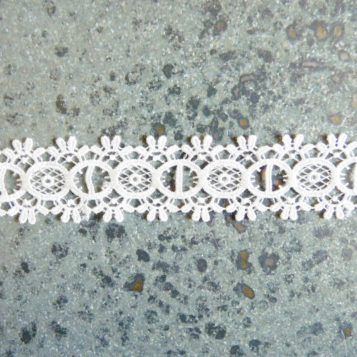 1-1/3 yard Remnant : Dentelle Mery Foliage Leavers Lace - Graphite