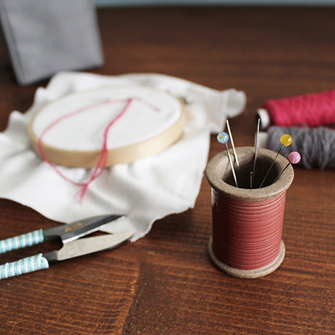 Hasami Ware Magnetic Spool Pin Catcher