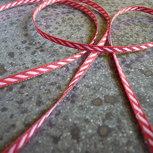 may arts ribbon diagonal stripes red white