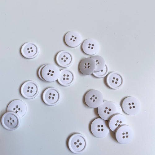 Merchant & Mills : Cotton Buttons - Milk white