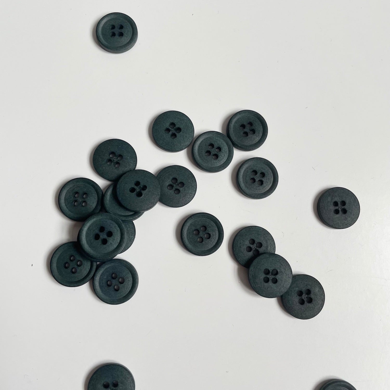 Merchant & Mills : Cotton Buttons - Garden Slate