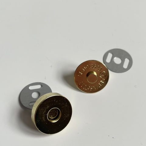 Merchant & Mills Notions : Magnetic Snaps - Gold