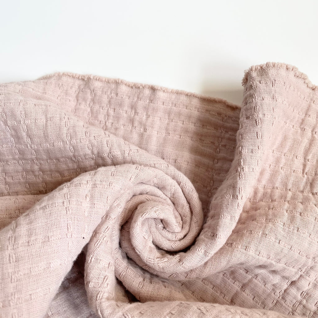 Merchant & Mills Fabric : Cotton Soft Stitch Jacquard - Peony 