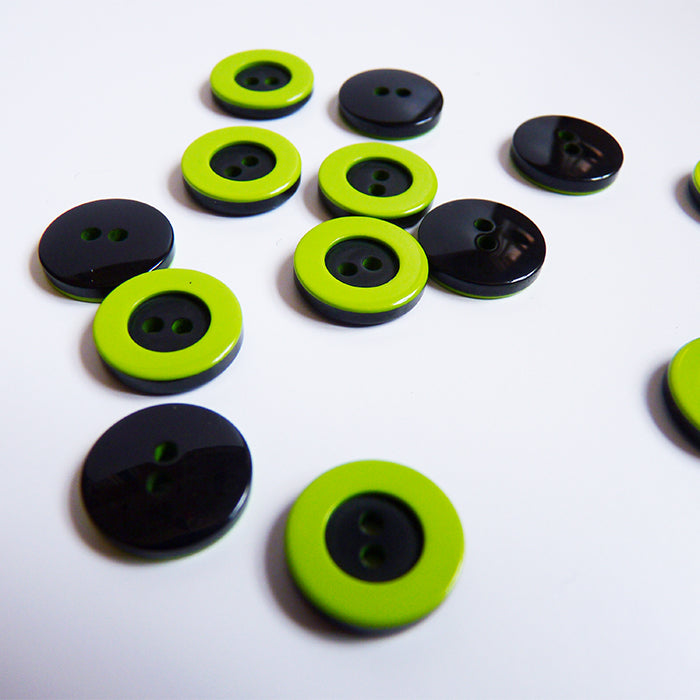 Black Plastic Button - Green Rim