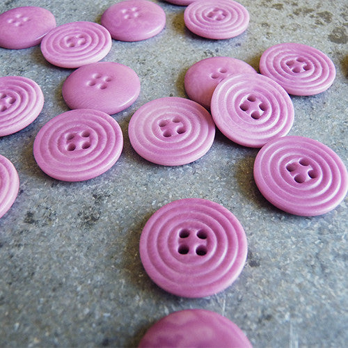 swirl corozo button lavender