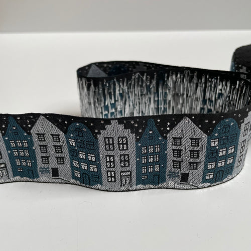 Kafka Ribbon : Winter Houses - Night